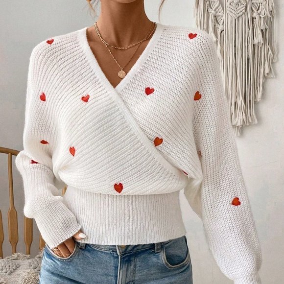White Casual Women's Heart Embroidery Batwing Sleeve Wrap Sweater - Picture 2 of 5